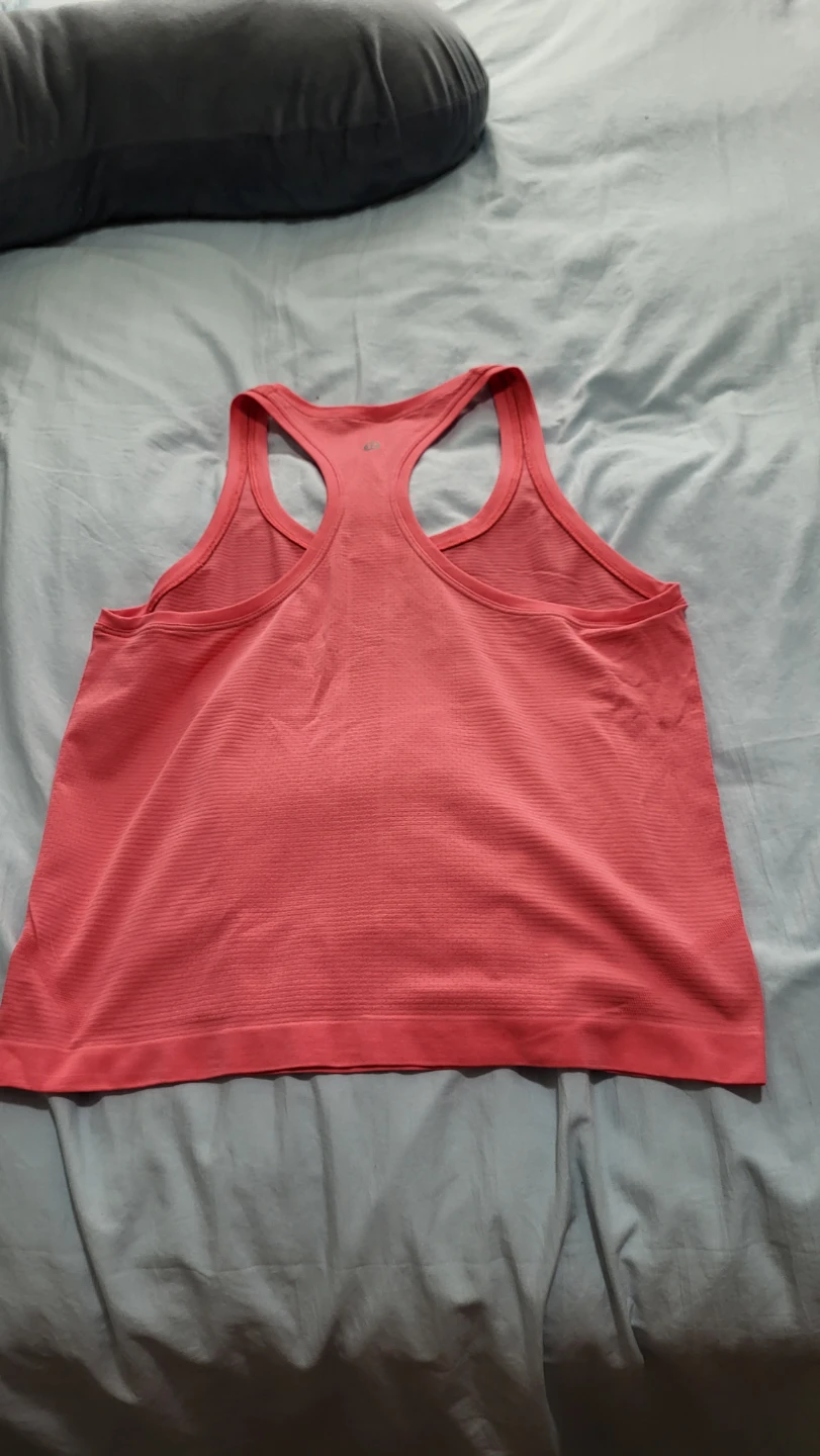 Lululemon Tank Top - Coral - photo 2