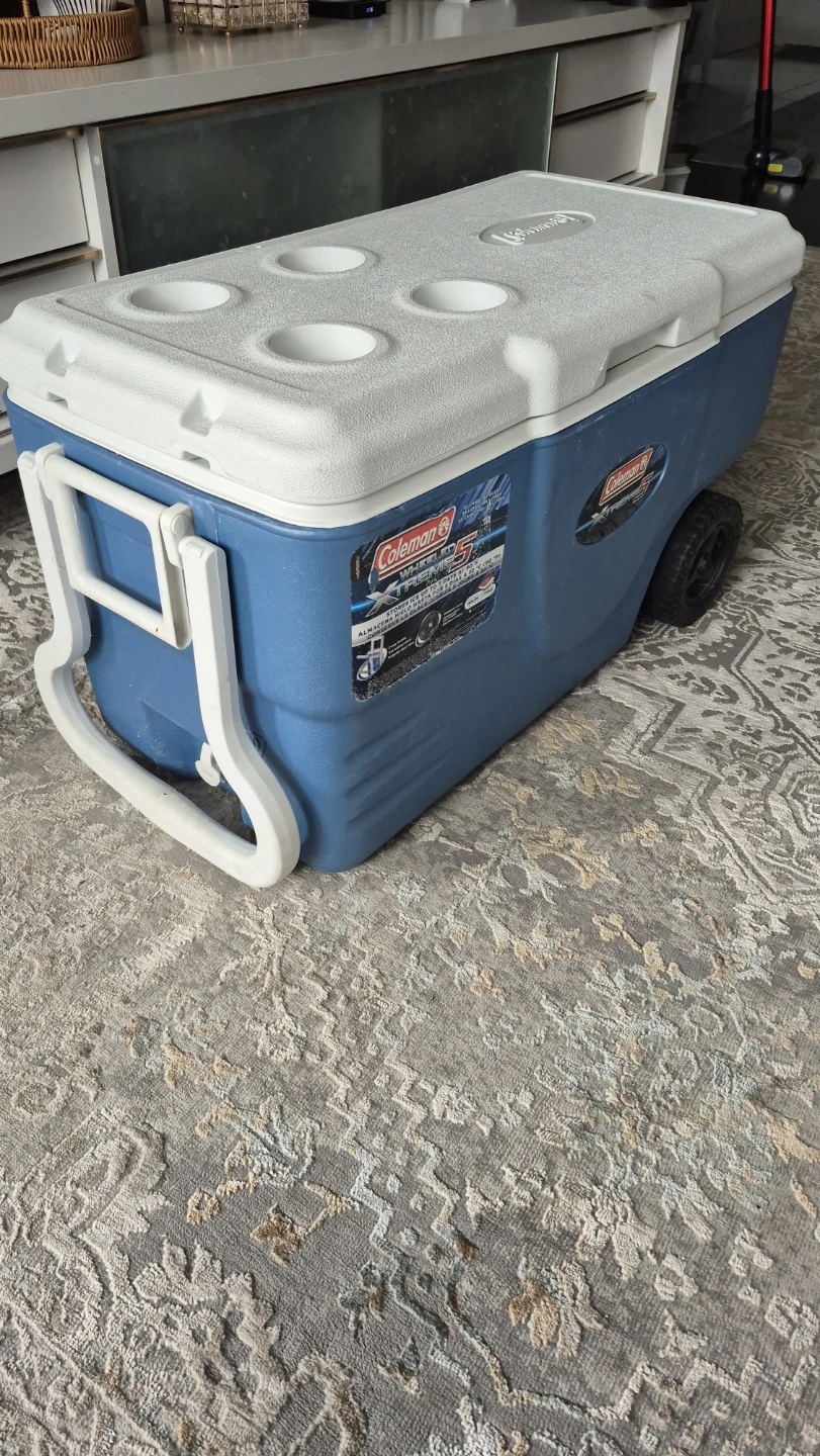 Coleman Wheeled Xtreme 5 Cooler - 62 Quart