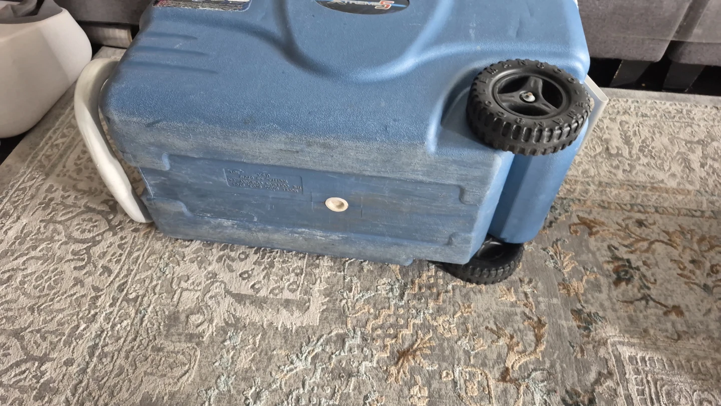 Coleman Wheeled Xtreme 5 Cooler - 62 Quart - photo 5