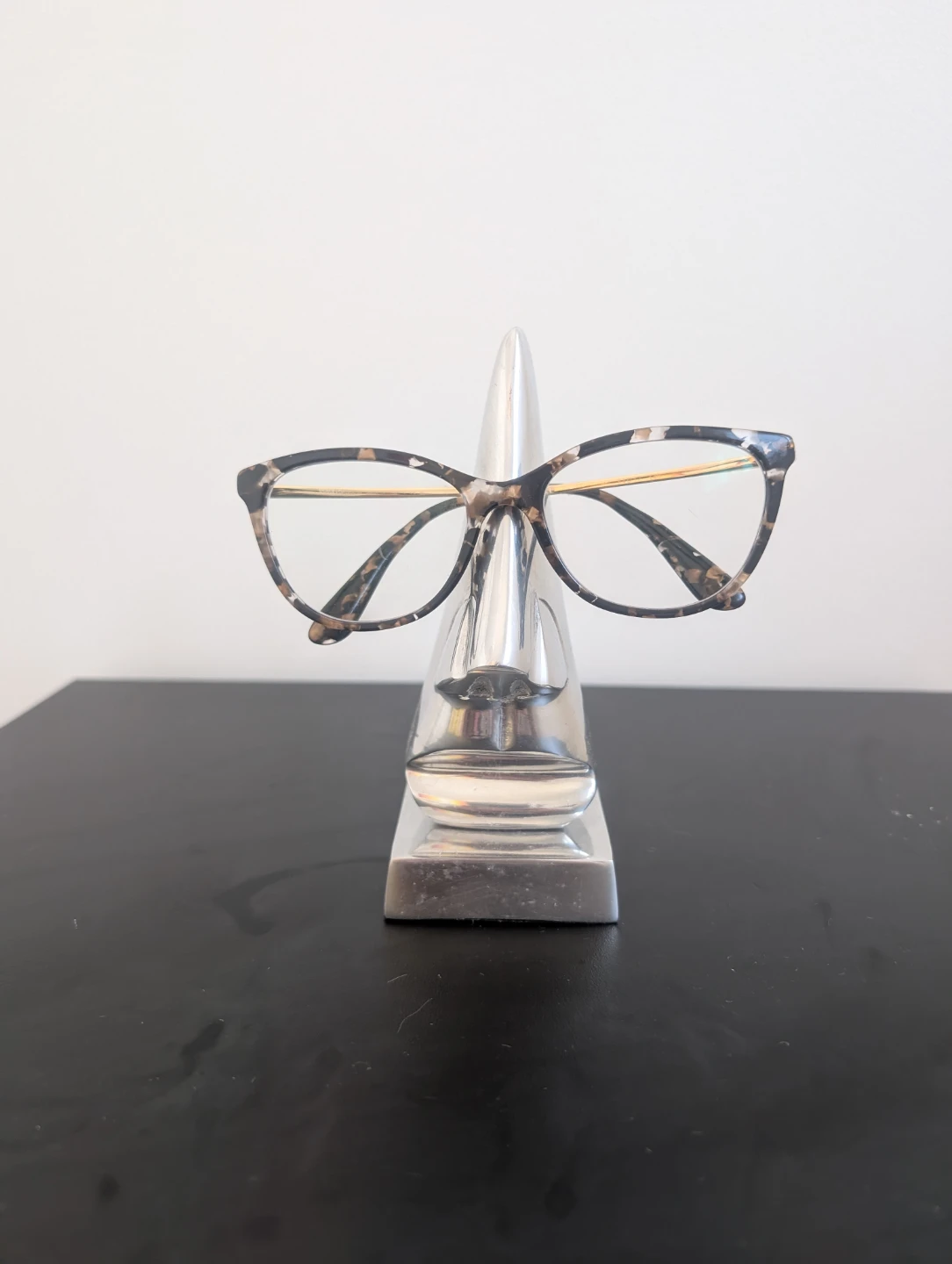 Silver Tone Face Eyeglass Holder Stand