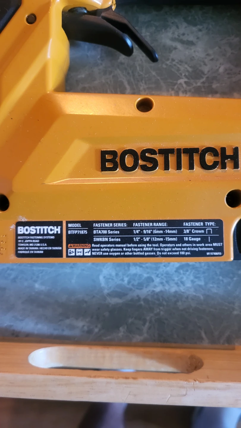 Bostitch BTFP71875 Brad Nailer - photo 2