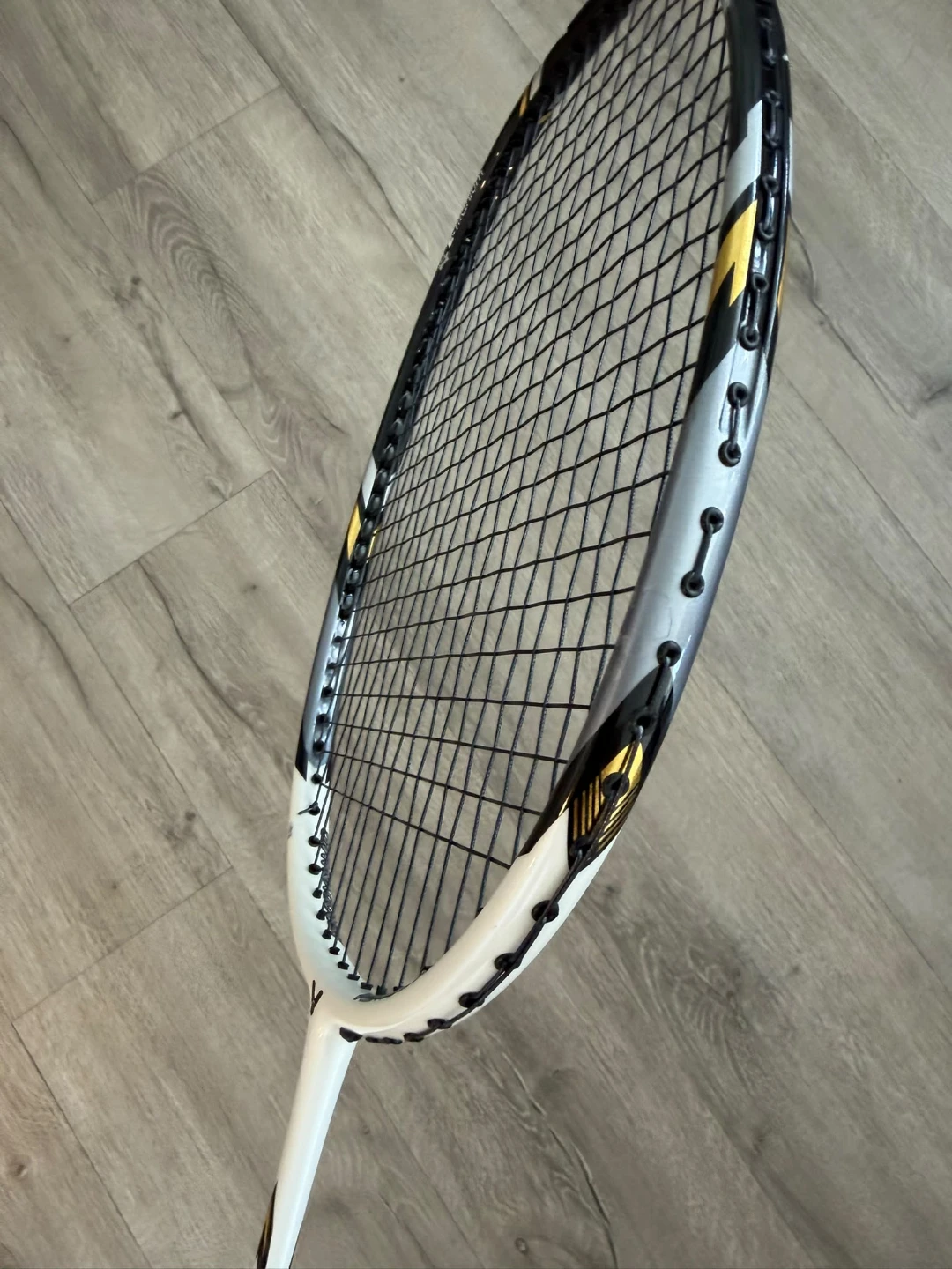 Victor "Super Waves" Badminton Racquet - photo 5
