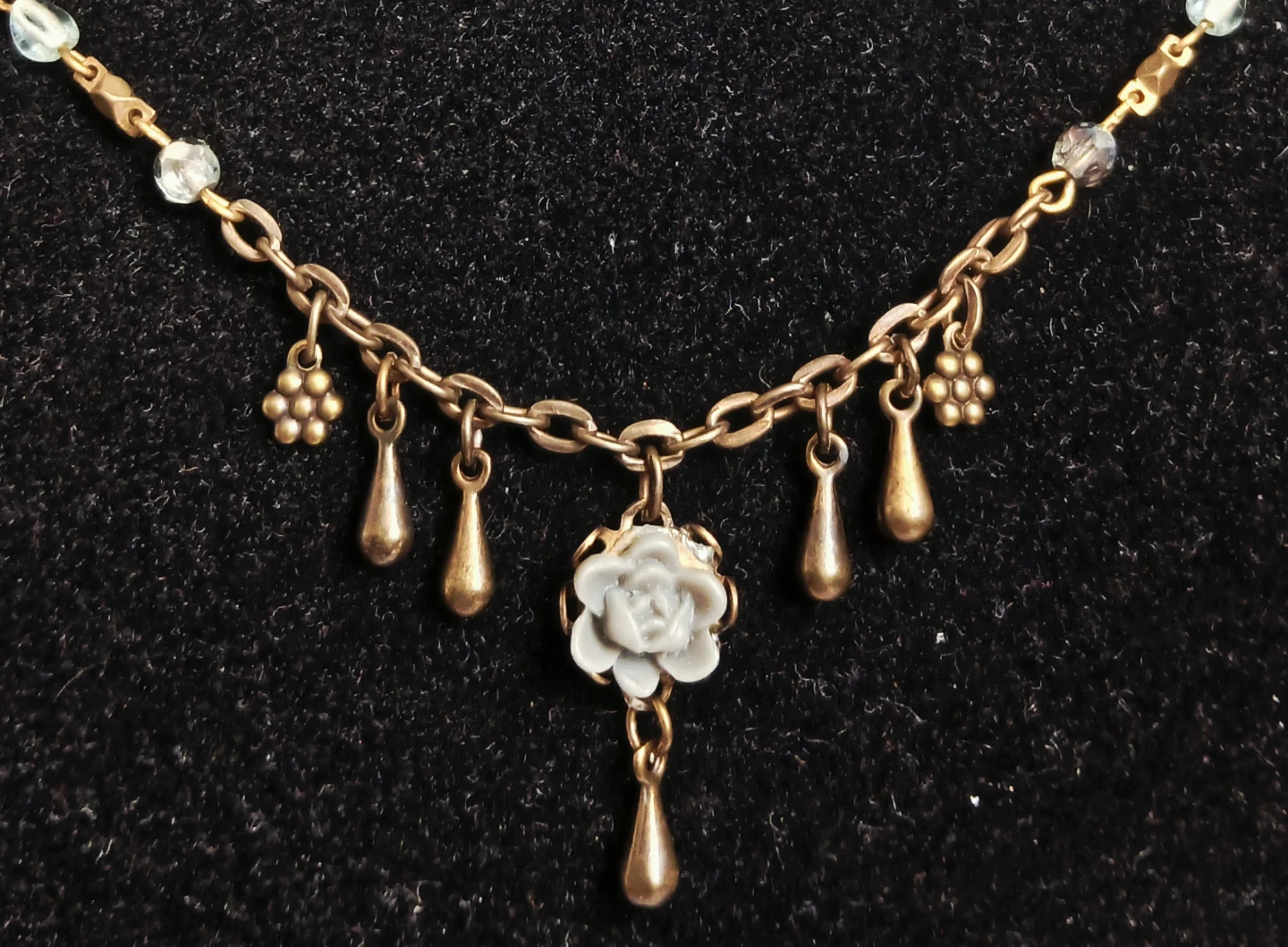 Vintage Rose Necklace and Earring Set