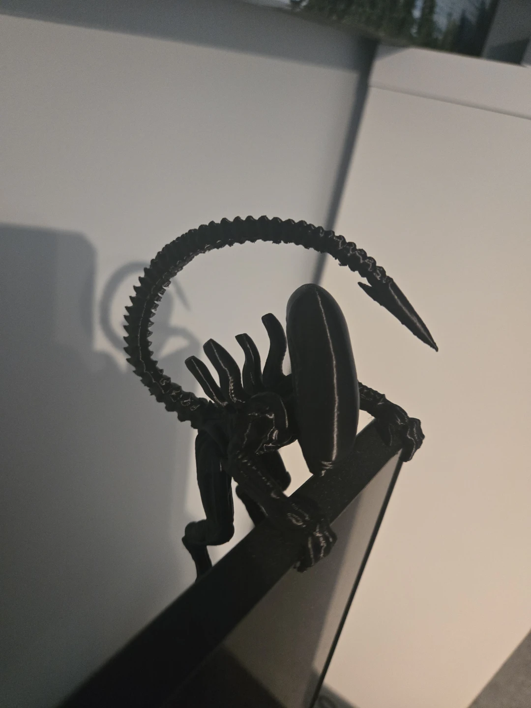 Xenomorph Alien monitor hanger - photo 3