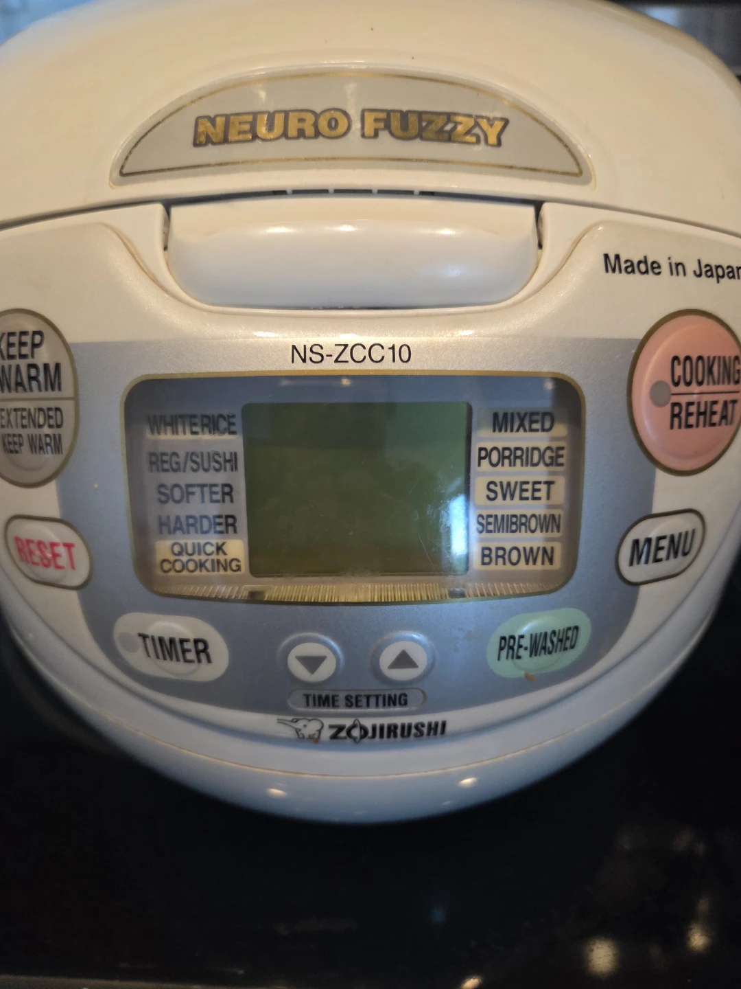 Zojirushi Neuro Fuzzy Rice Cooker NS-ZCC10