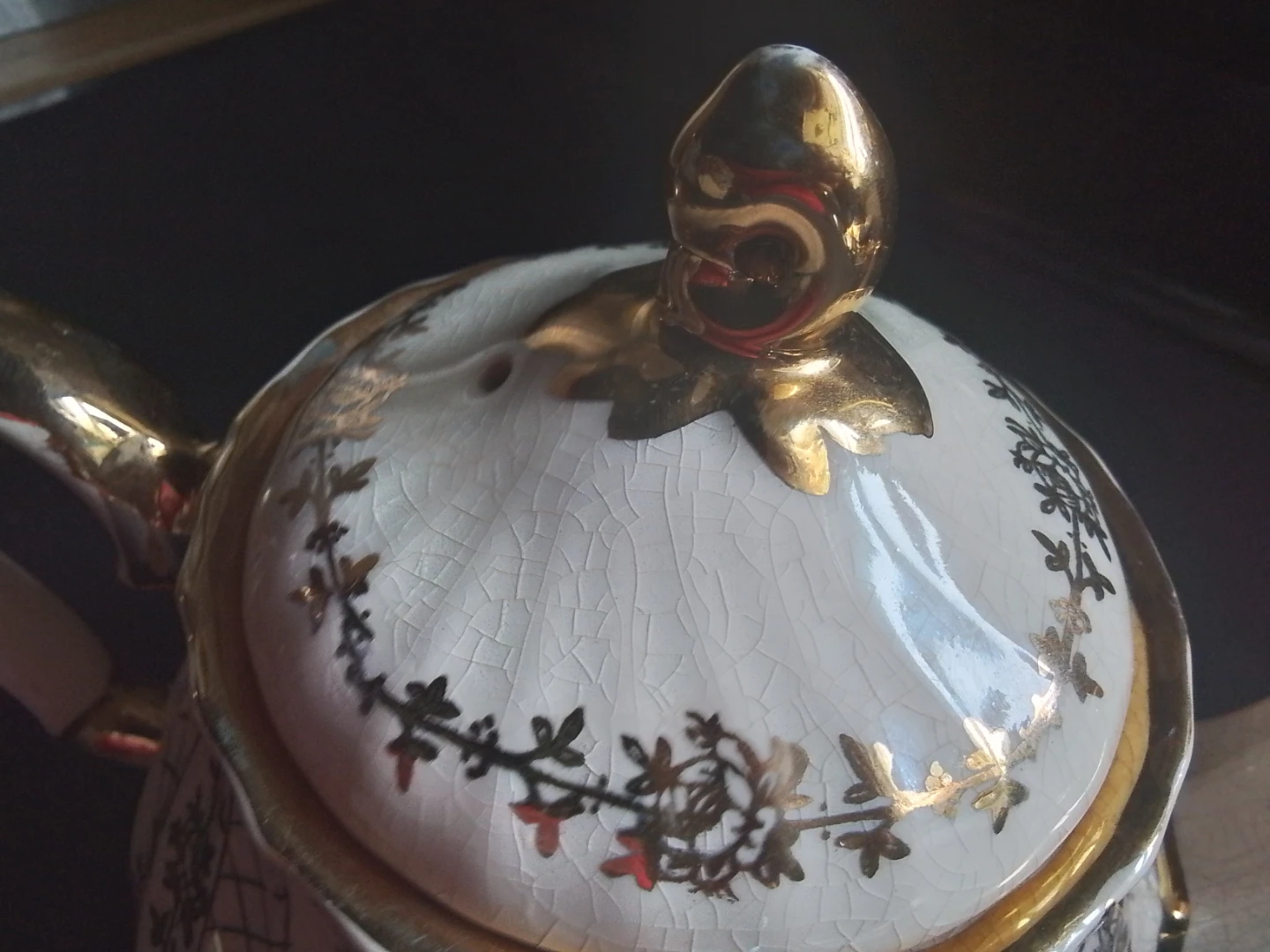 Vintage Sadler England Gold Lattice & Floral Teapot - photo 2