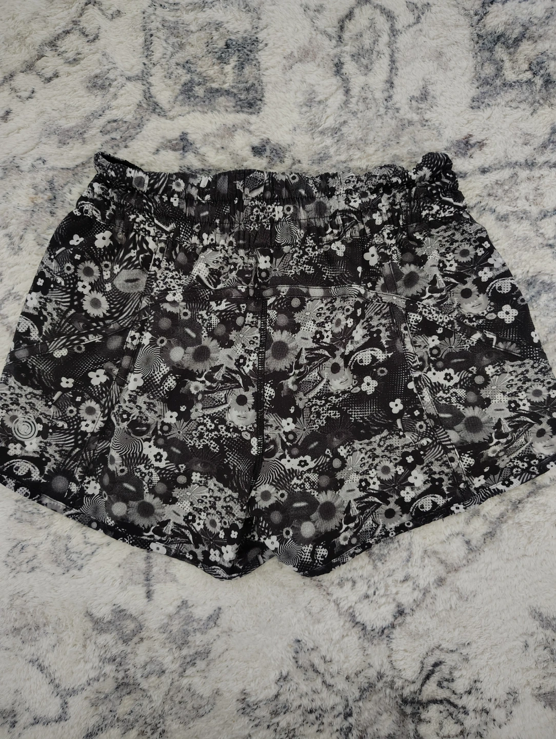 🍋Lululemon SeaWheeze Counter Culture Tracker Shorts - Size 6 - photo 2