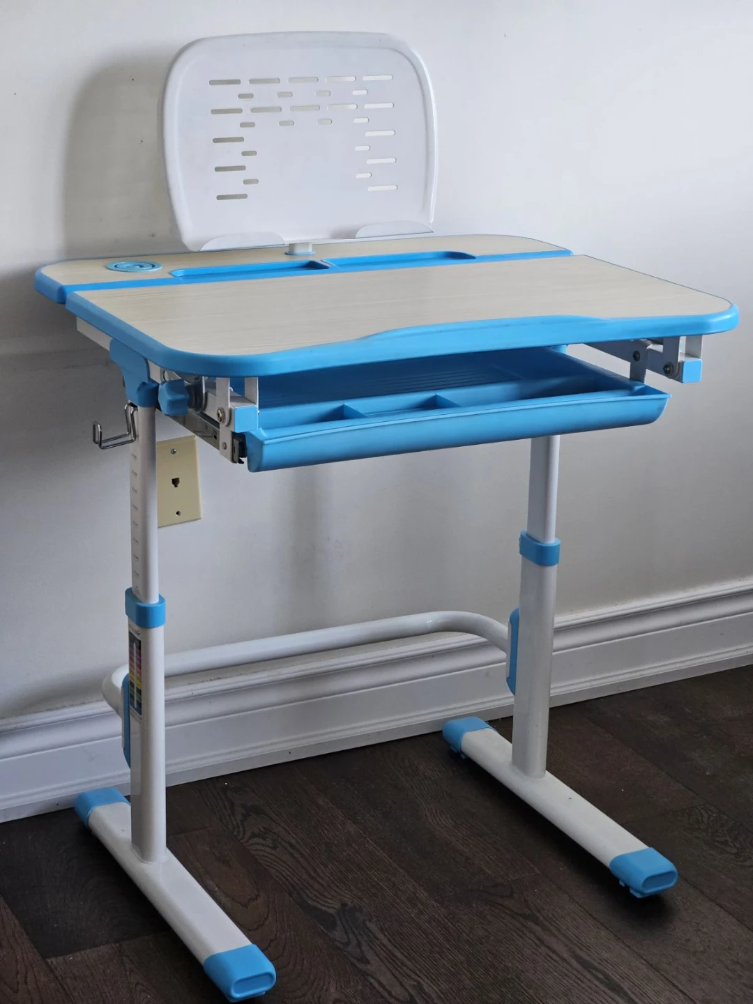 Adjustable Kids Study Desk and Chair Set - Blue
