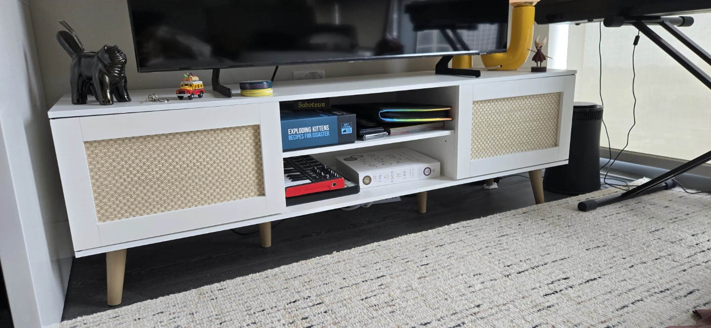 White Modern TV Stand