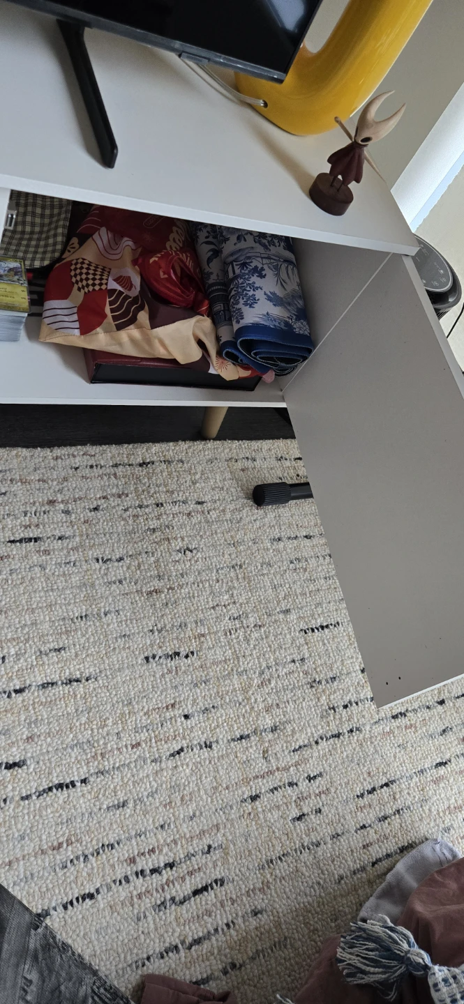 White Modern TV Stand - photo 3