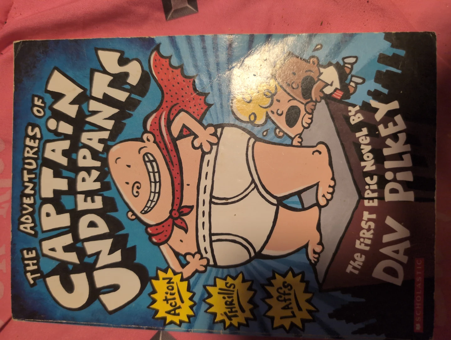 The Adventures of Captain Underpants Book Lot (4 Books) - photo 3