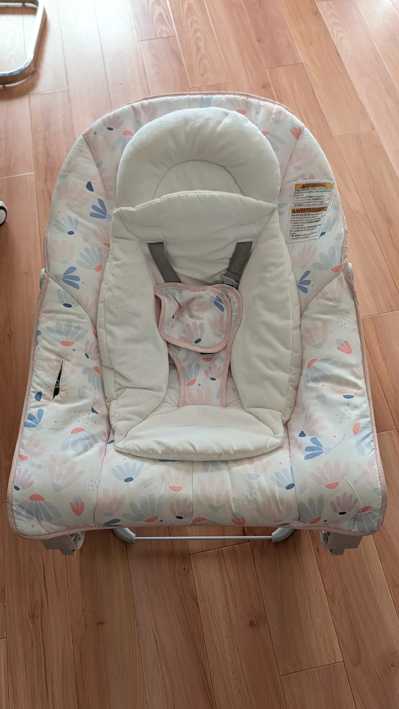 Infant Rocker Seat with Head Support