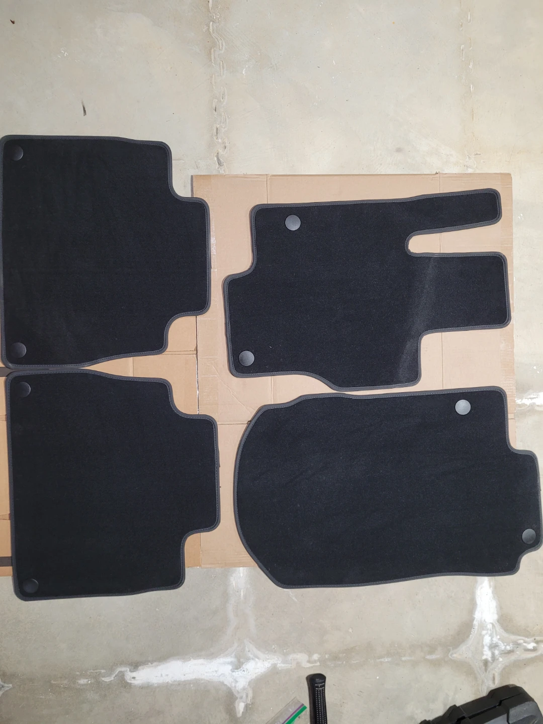 Original Mercedes Benz Carpeted Floor Mats for GLE 450
