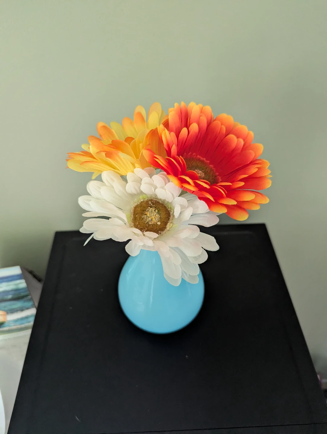 Faux flowers and blue vase - photo 3