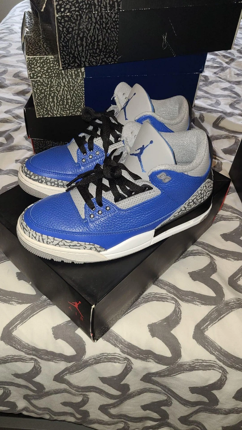 Air Jordan 3 Retro royal blue