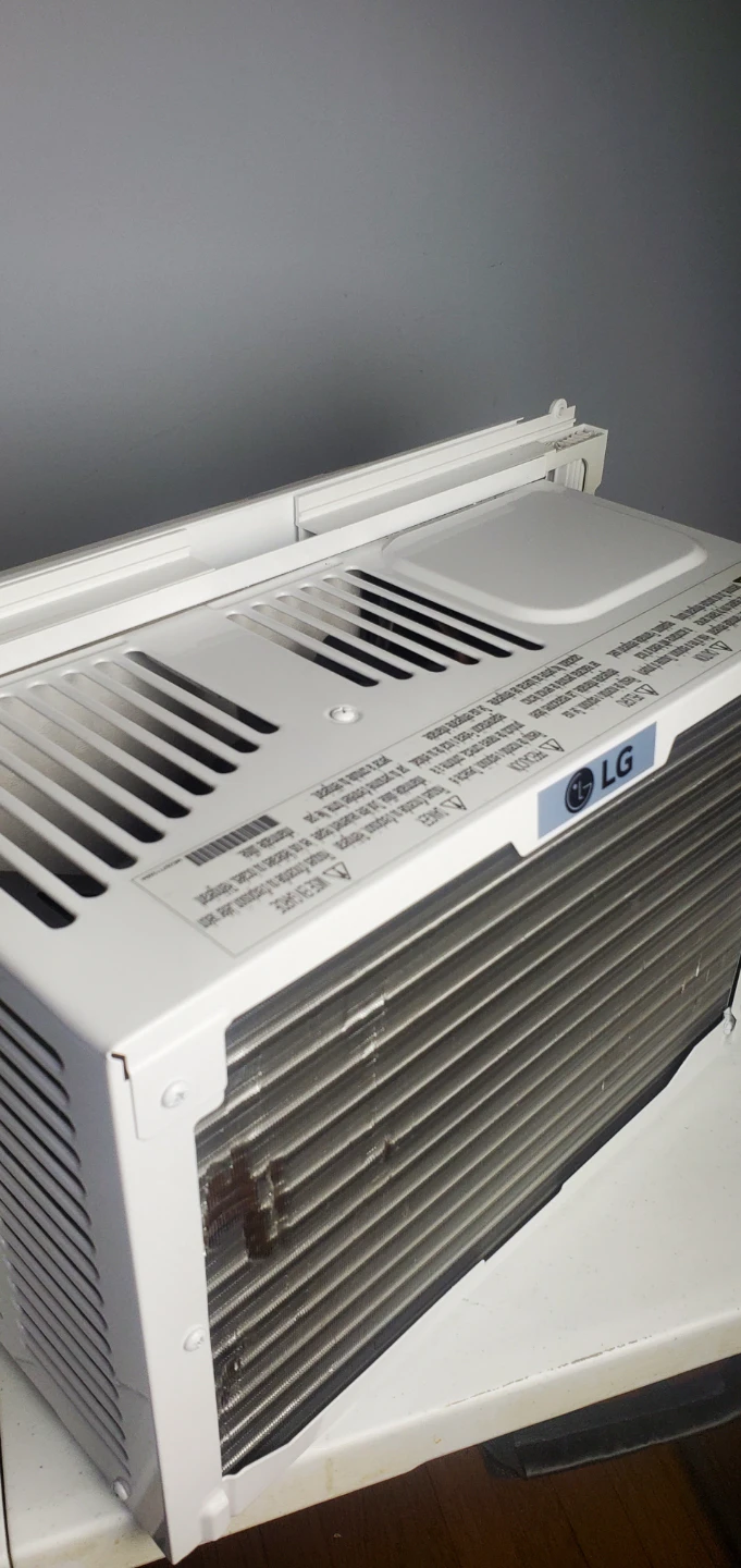 LG Window Air Conditioner - photo 3