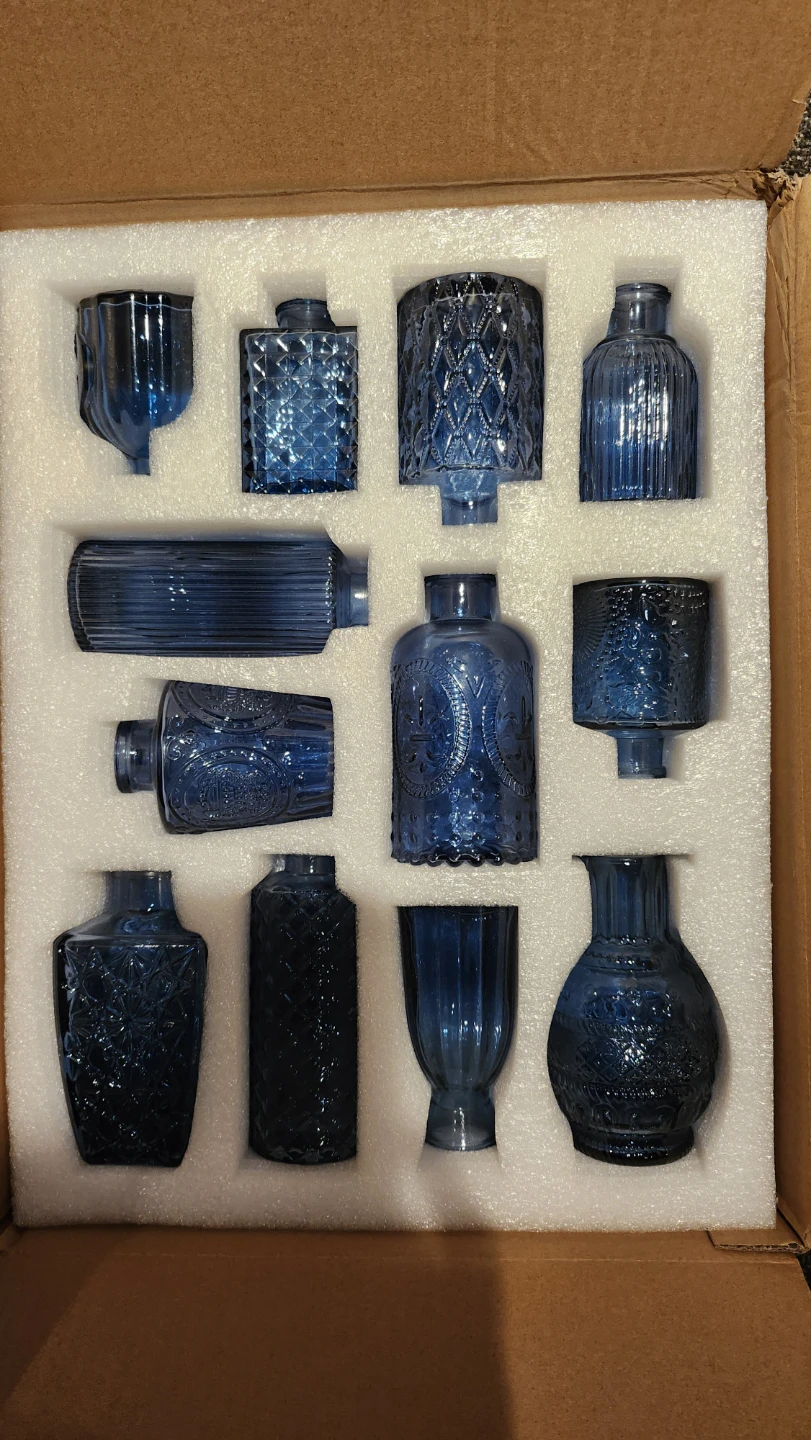 12 pcs Blue Glass Flower Vases - photo 5