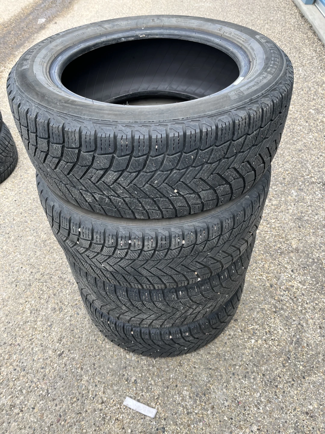 Dunlop Sport Maxx Tires - Set of 4 - 255/40R19