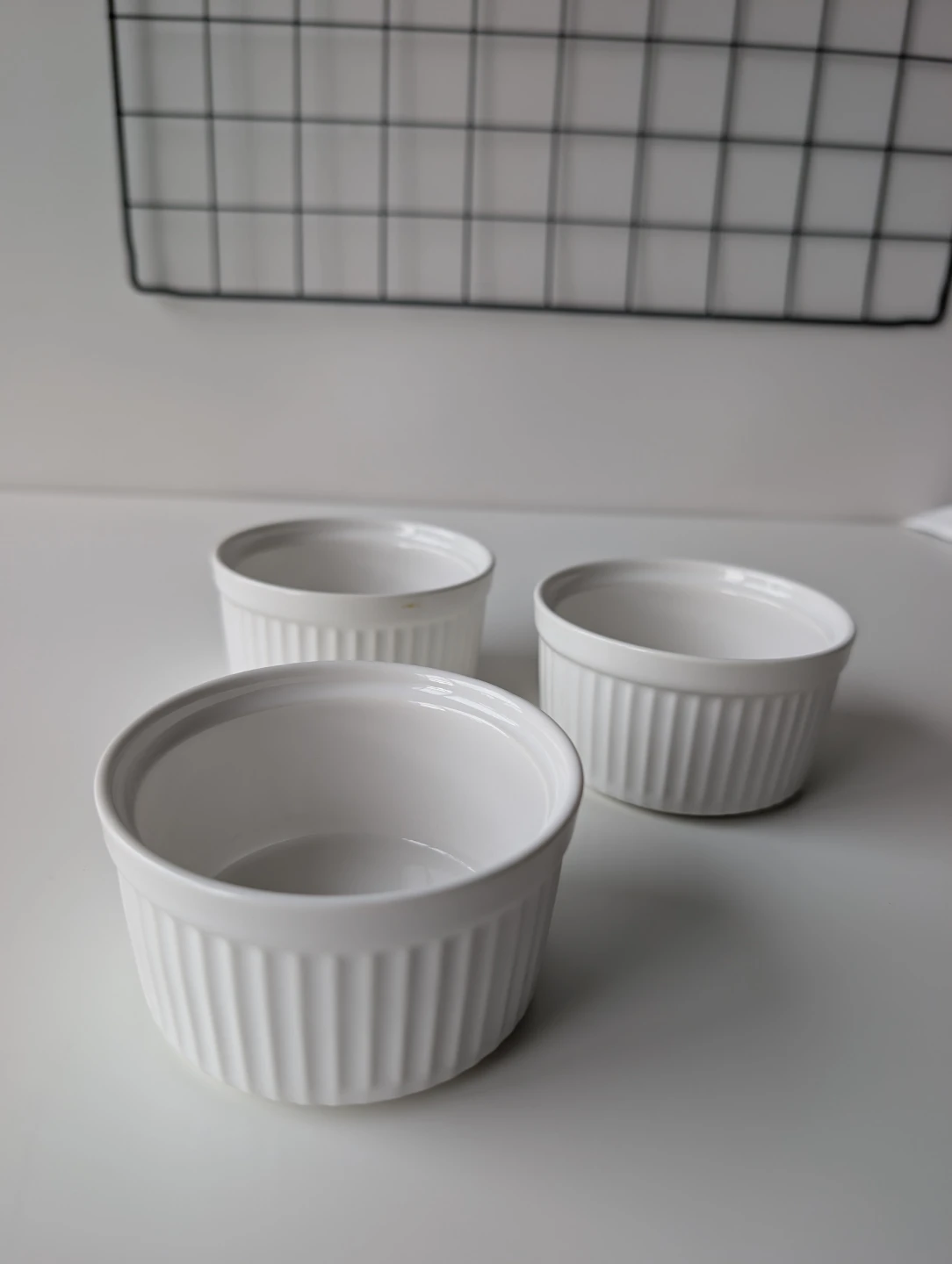 Set of 3 White Ceramic Ramekins