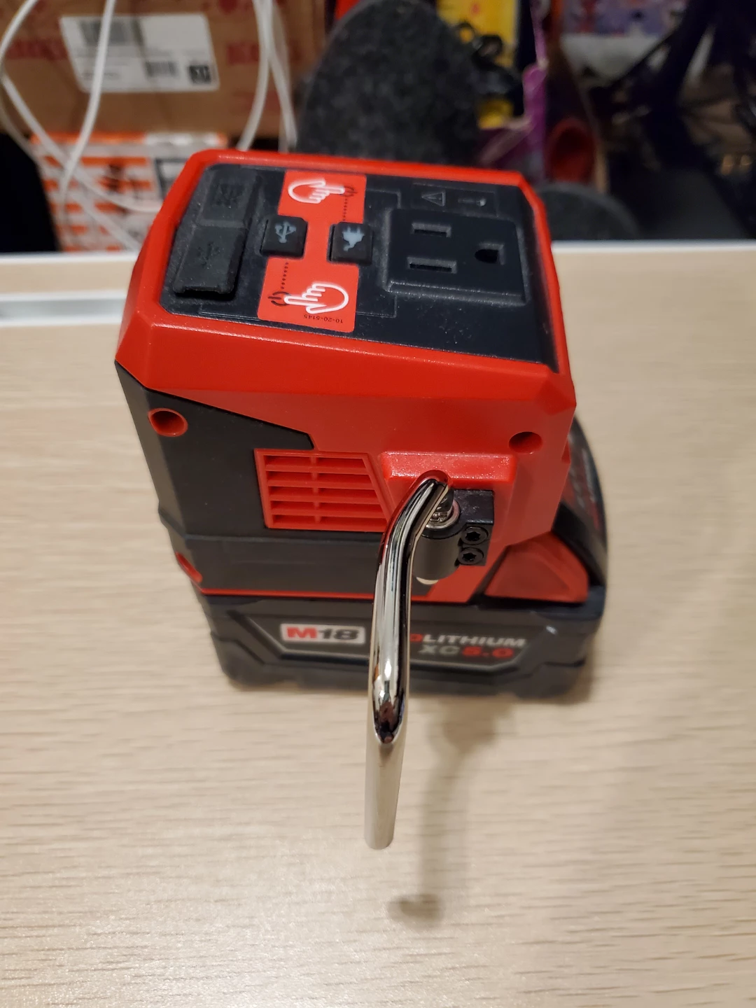Milwaukee M18 topoff inverter w M18 xc5 battery - photo 2