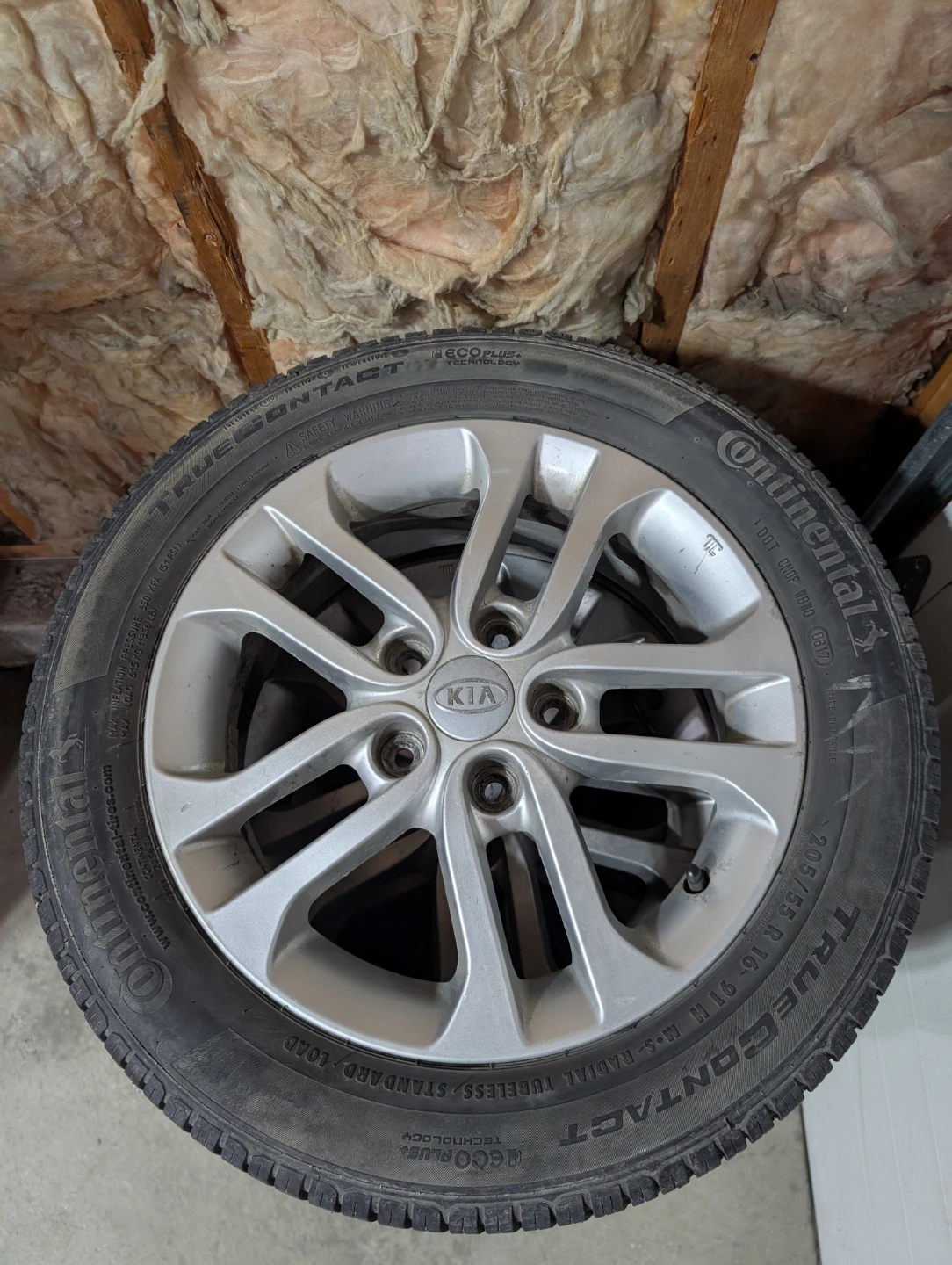 (4)-205/55R16 All Season Tires/Alloy Rims Off 2010 Kia Forte