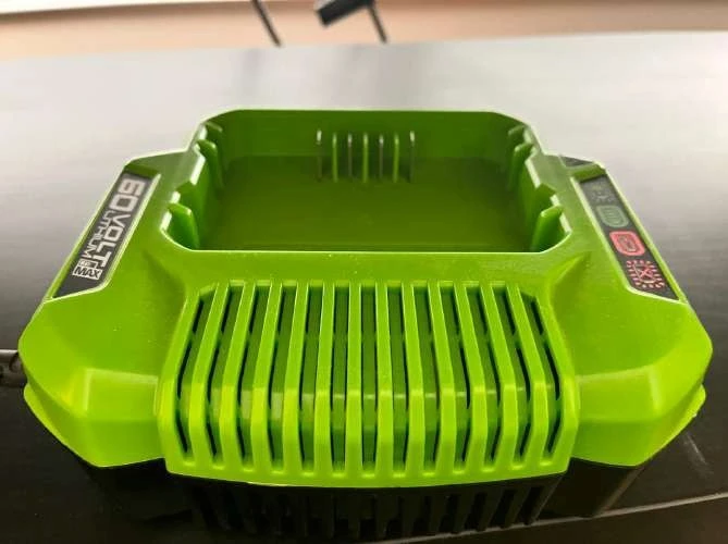 Greenworks Pro 60V 4.0Ah Battery - photo 2