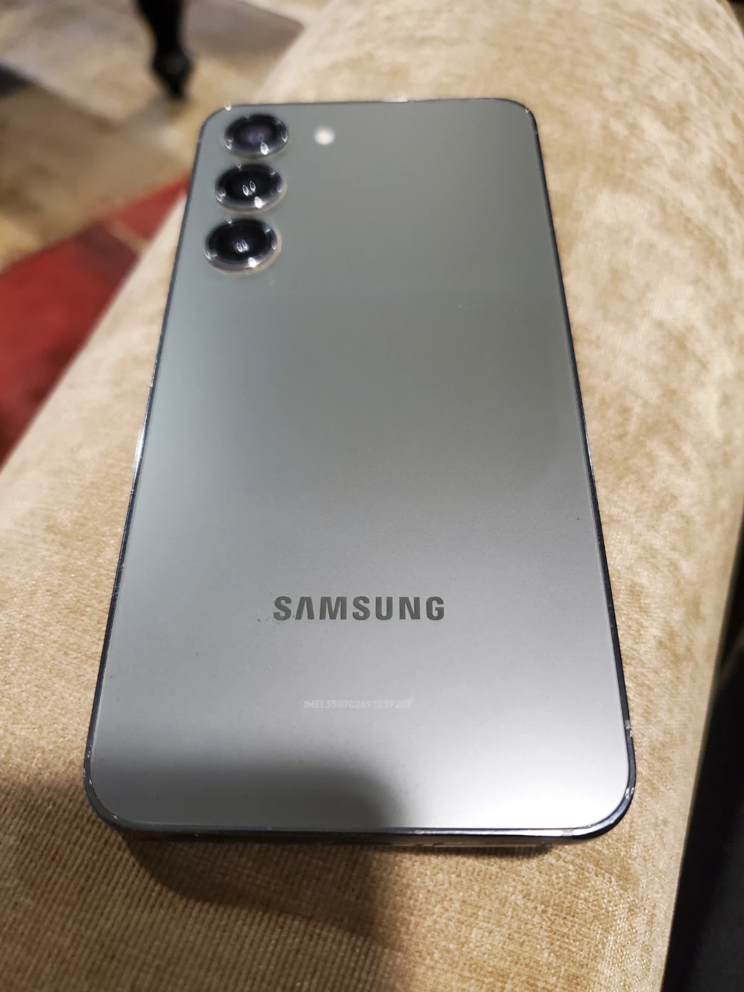 LIKE NEW! Samsung Galaxy S23 Smartphone - photo 3
