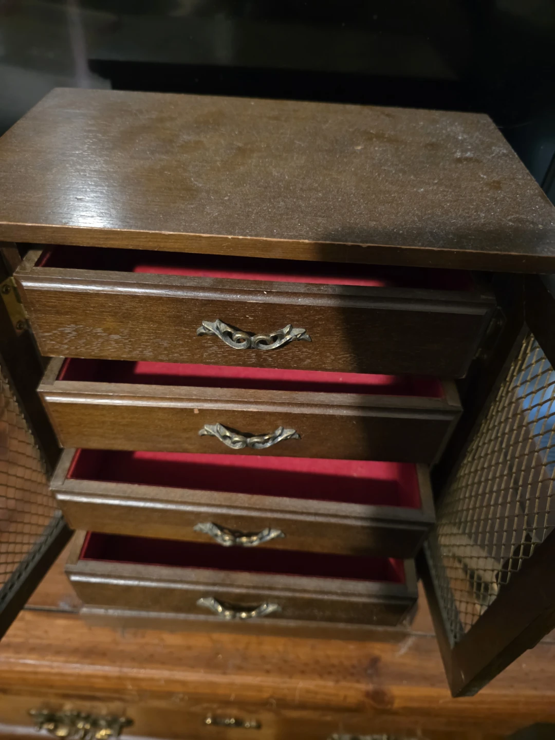 Wooden Jewellery Box with Drawers - photo 2