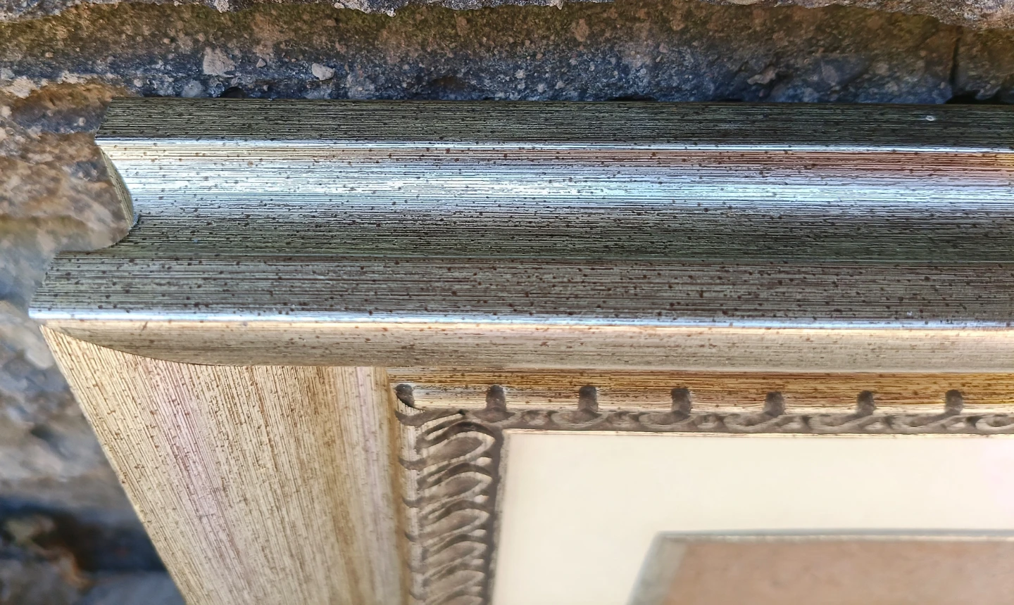Wall mounted frame - photo 2