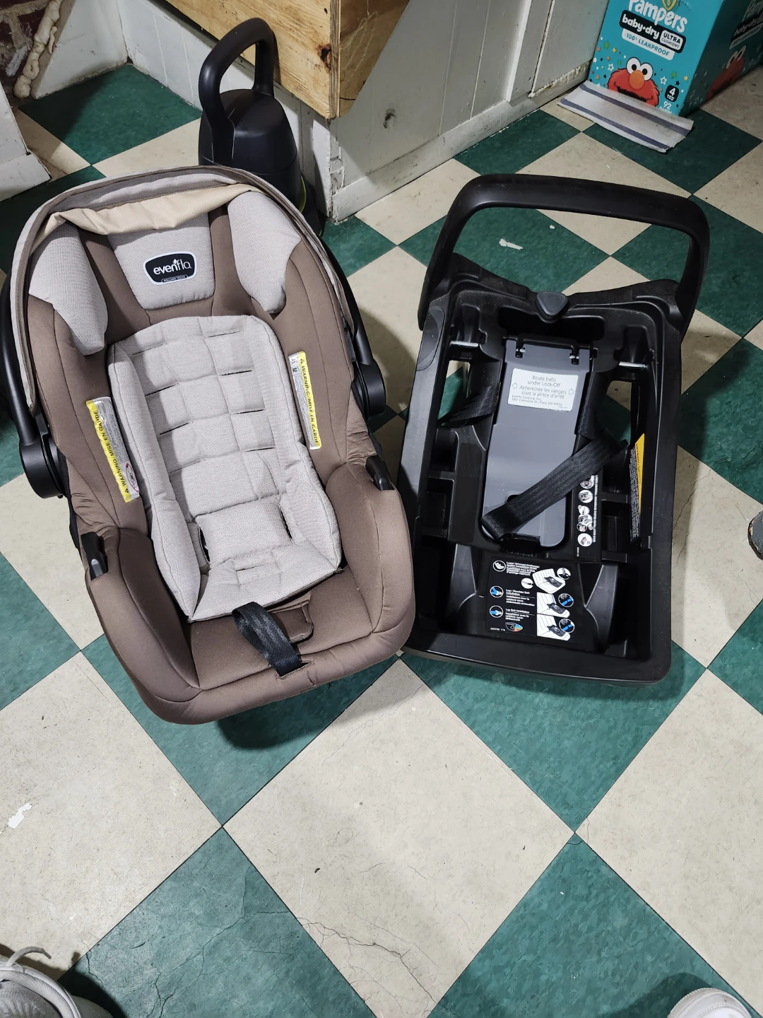 Evenflo Infant Car Seat with Base
