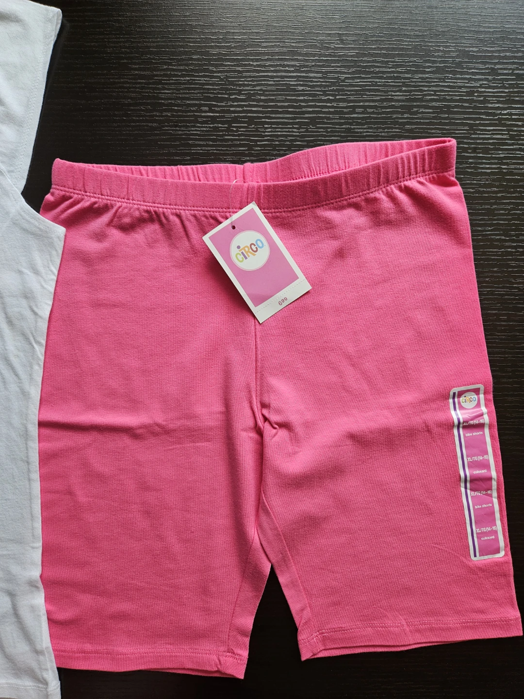 Girls T-Shirt and Shorts Set (with tags) - photo 3