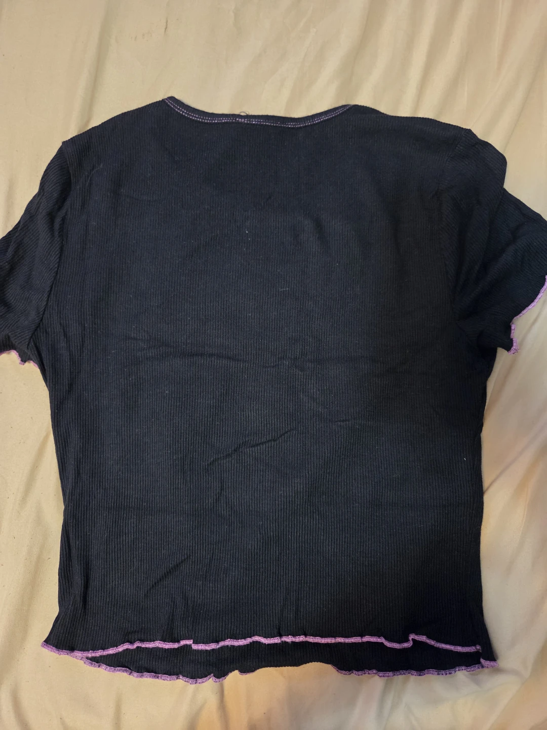 Black women's graphic tee - photo 2
