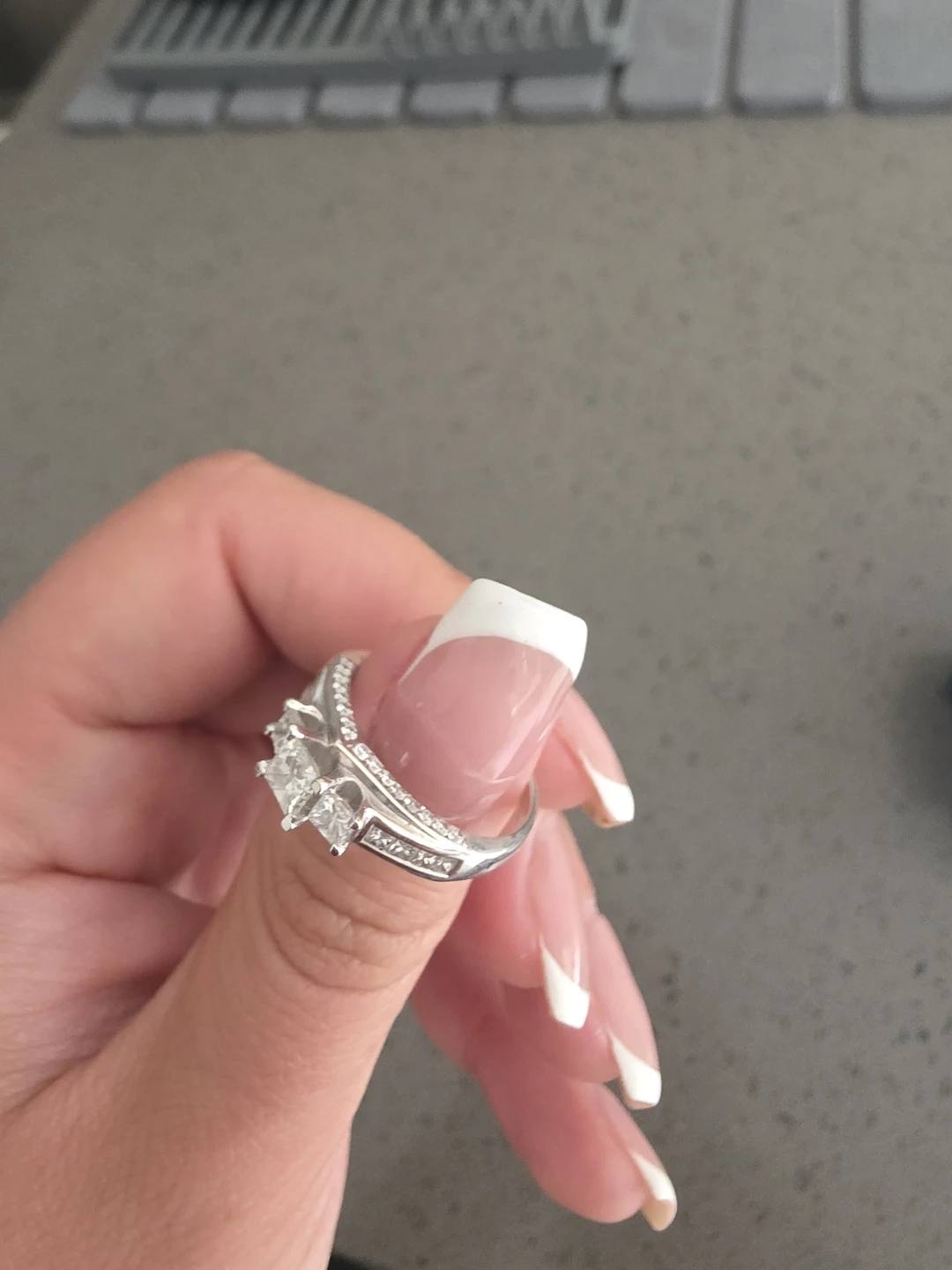 Engagement Ring - photo 3