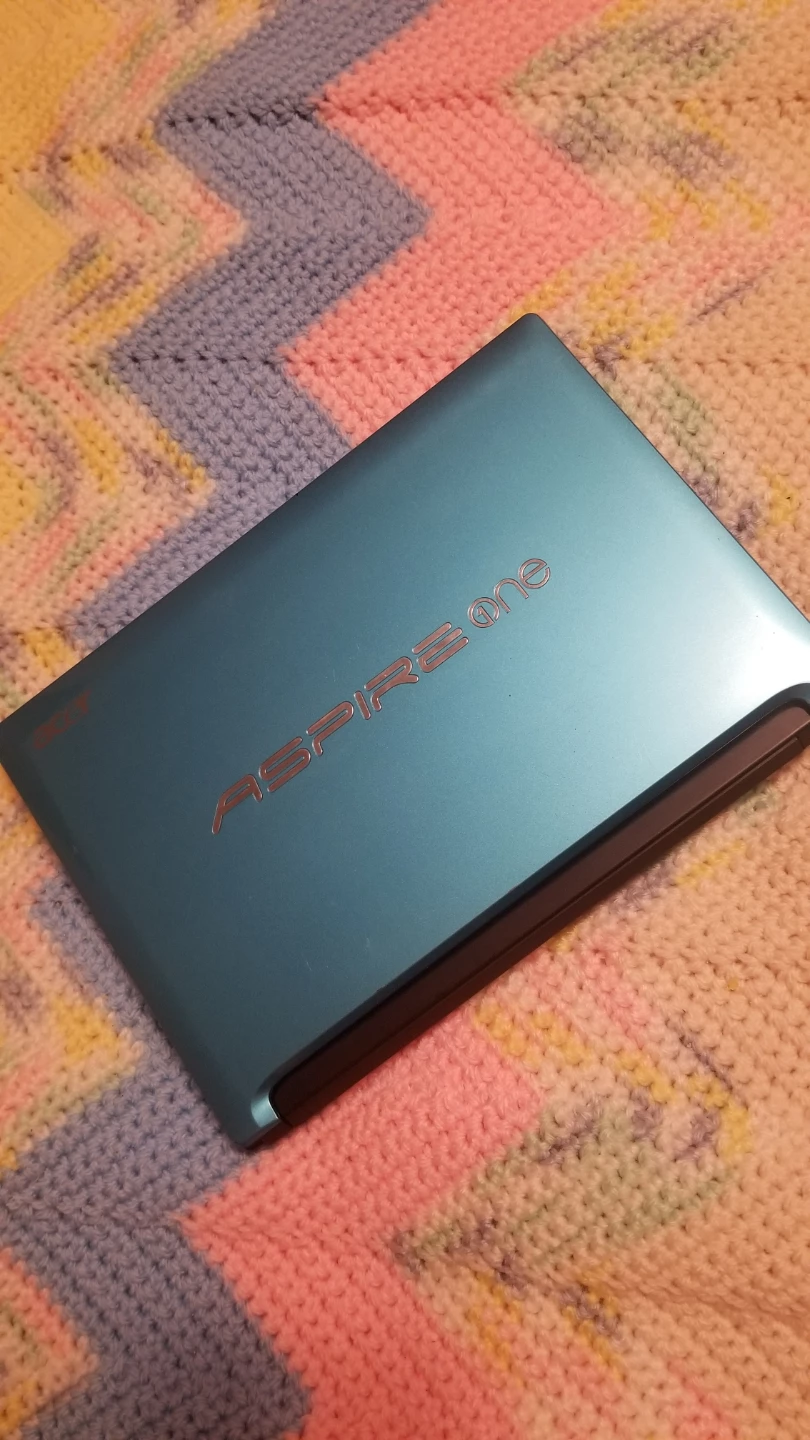 ACER Aspire One D260 Blue Netbook Laptop - photo 3