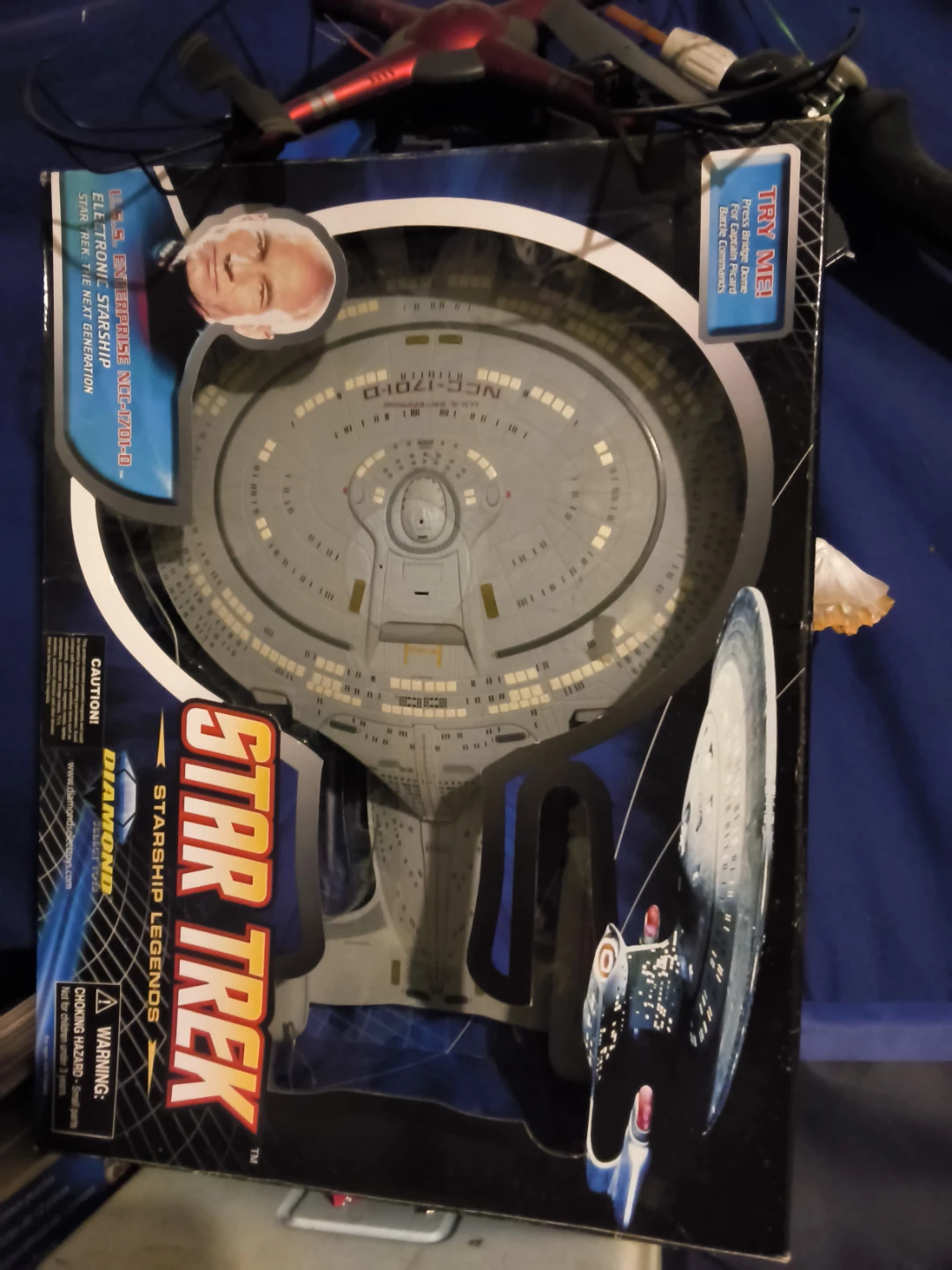 Star Trek The Next Generation Electronic Starship - photo 2