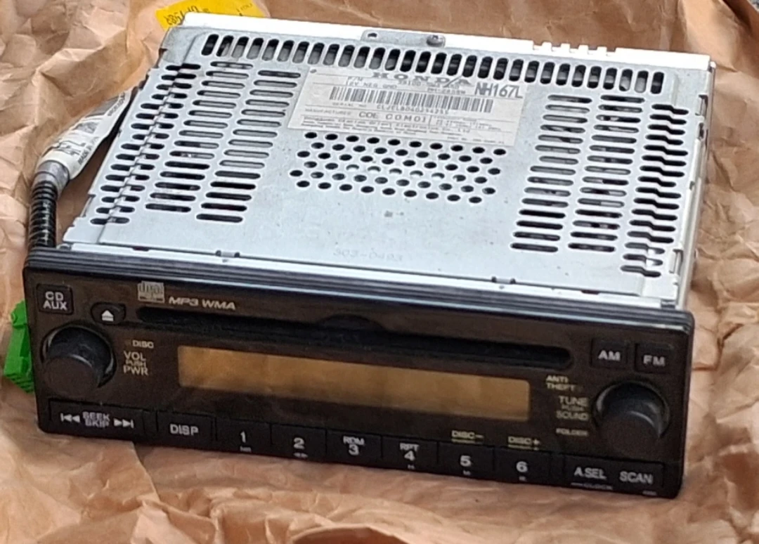 Honda NH167L Car Stereo Radio MP3 WMA CD AUX