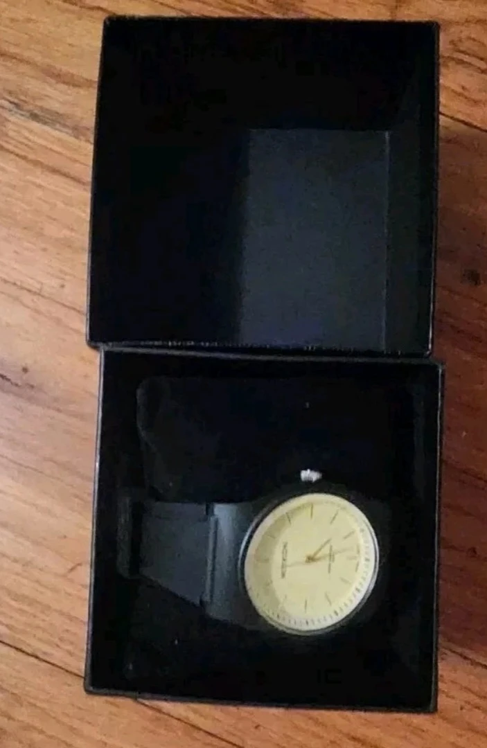 MIYKON Yellow Face Watch with Black Band