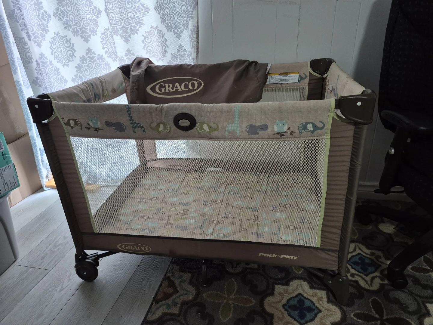 Graco Pack 'n Play Portable Playard with Bassinet