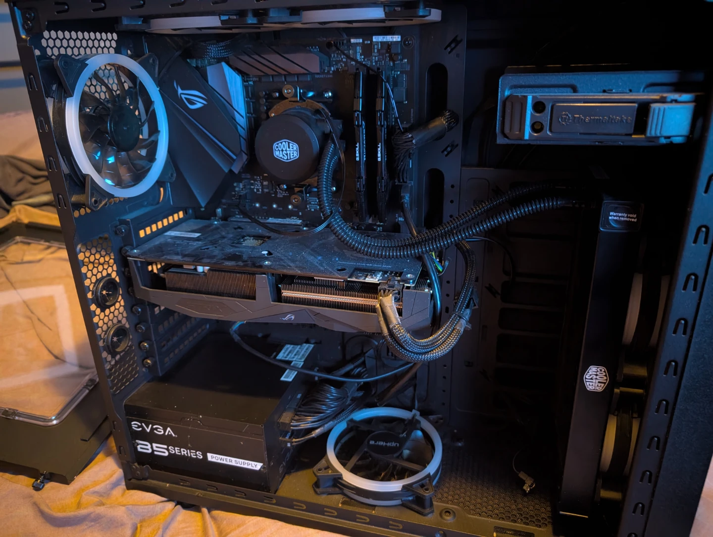 Custom Built Thermaltake ATX Mid Tower Gaming PC
