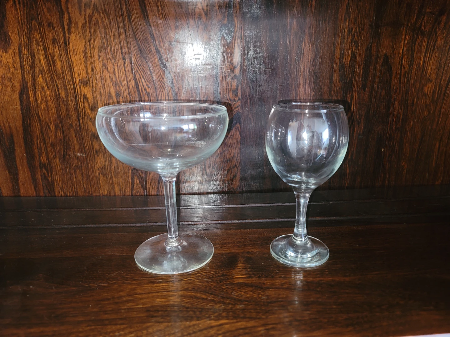 2 Glasses - Cocktail Coupe & Wine Goblet