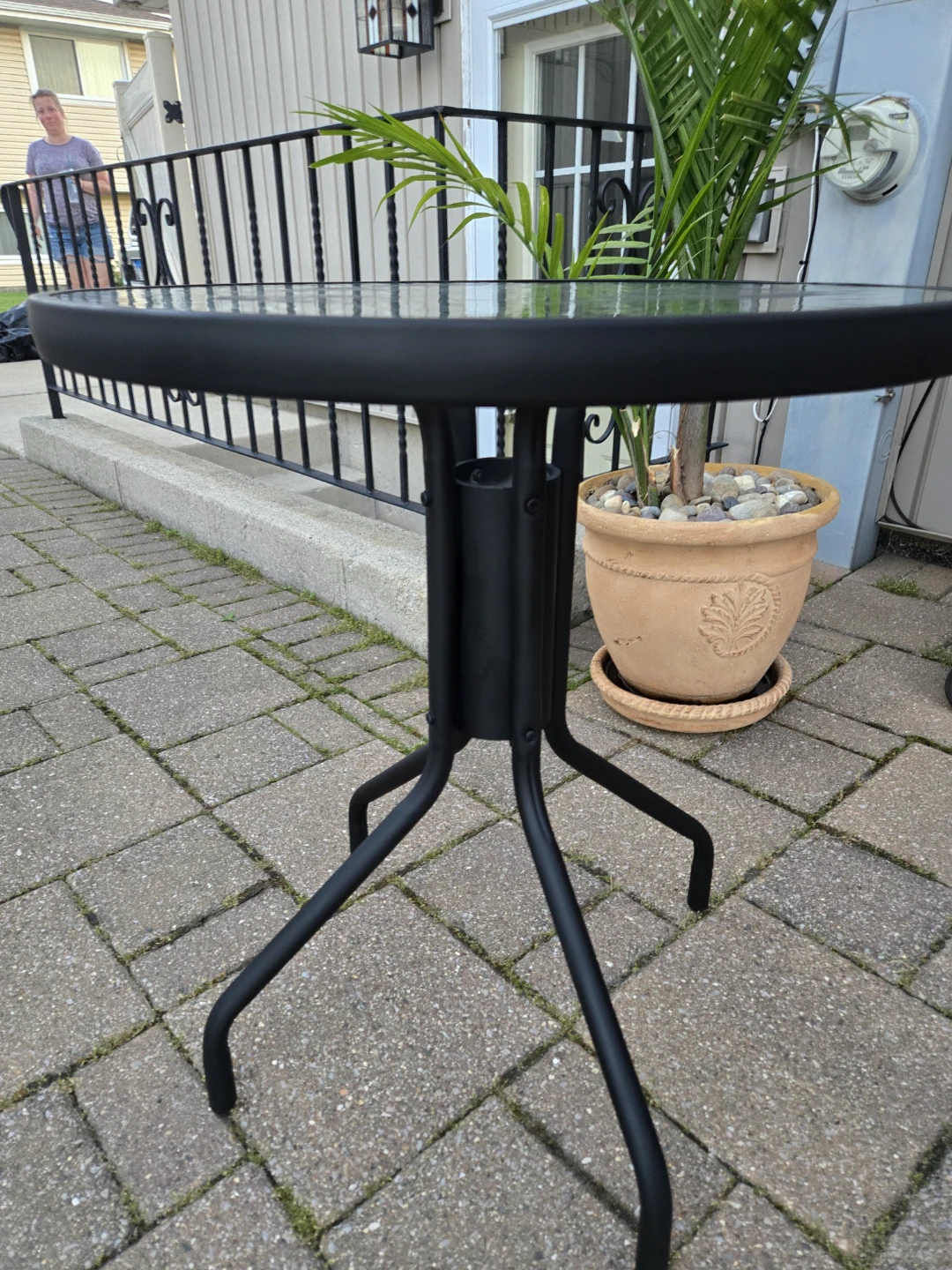 Round Glass Patio Bistro Table – Black Metal Outdoor Table - photo 4