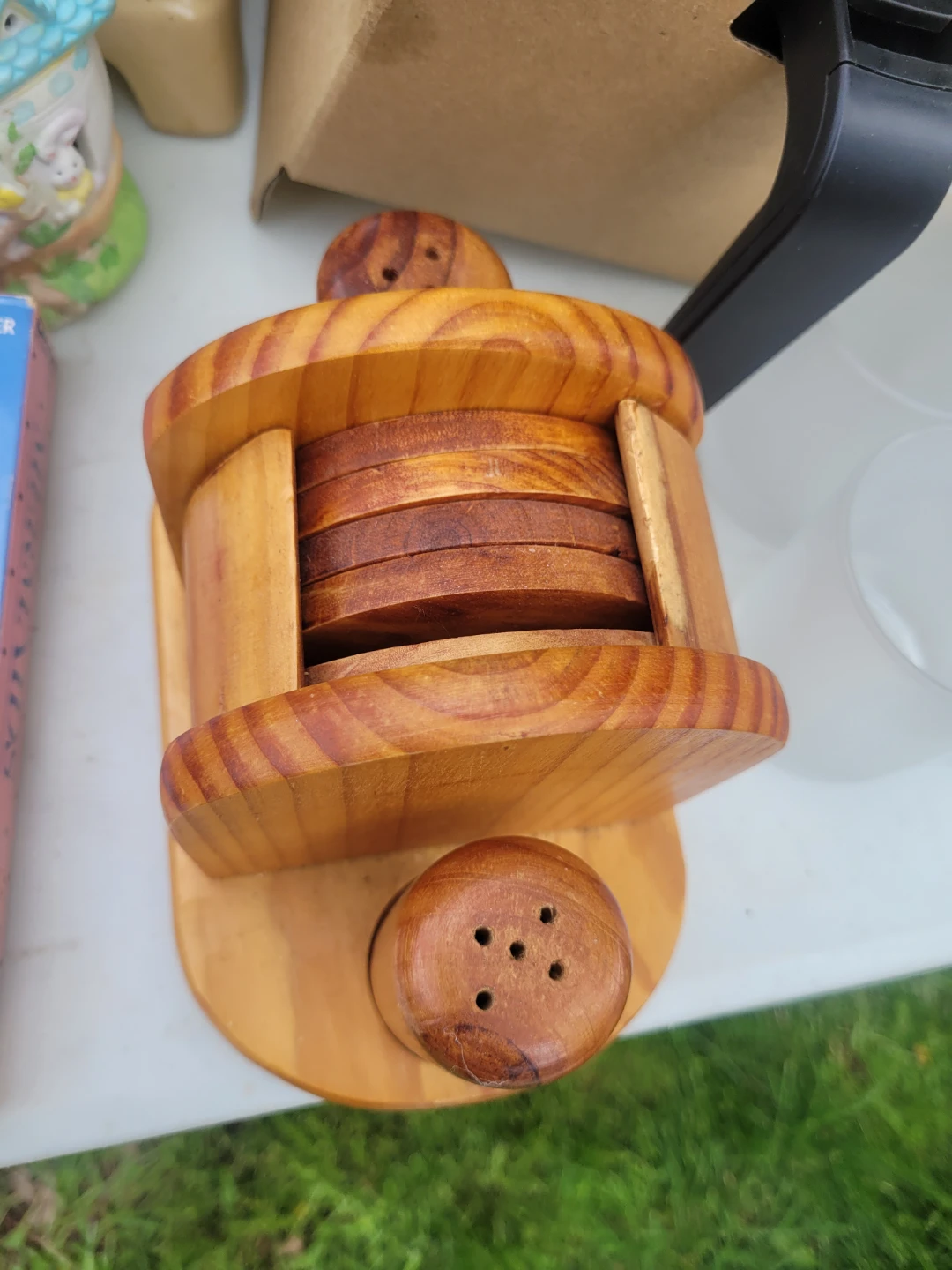 Retro Wooden Coaster Set with Holder - photo 2