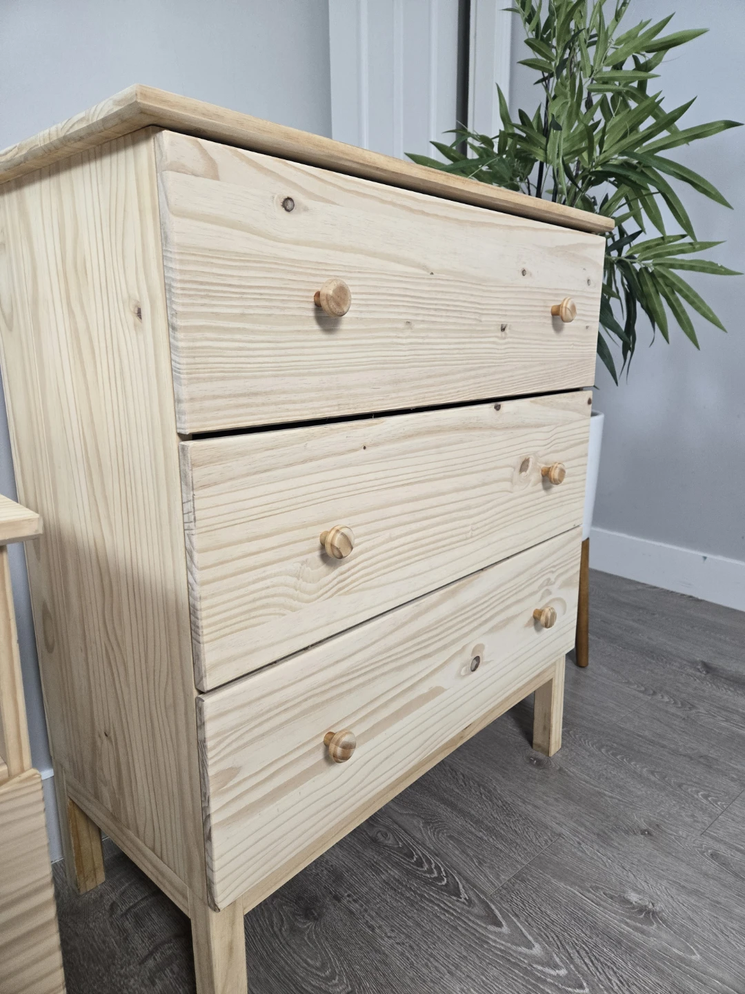 Set of 2 newly sanded tarva dresser and nightstand - photo 5