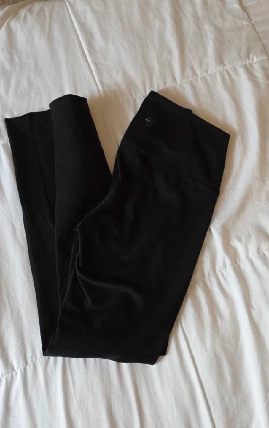ARITZIA Black Leggings - photo 3