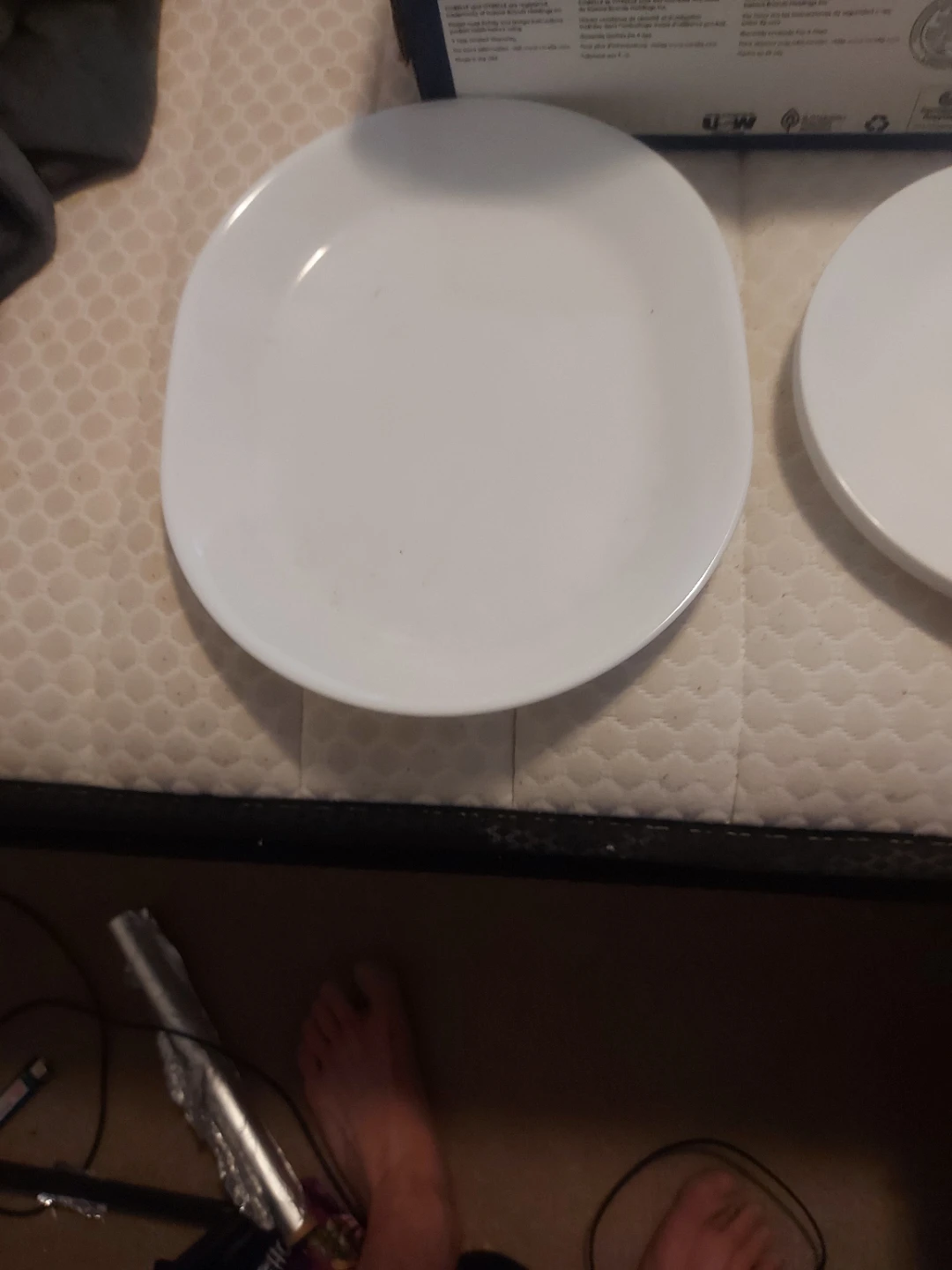 Corelle 12 Piece Dinnerware Set - Winter Frost White - photo 2