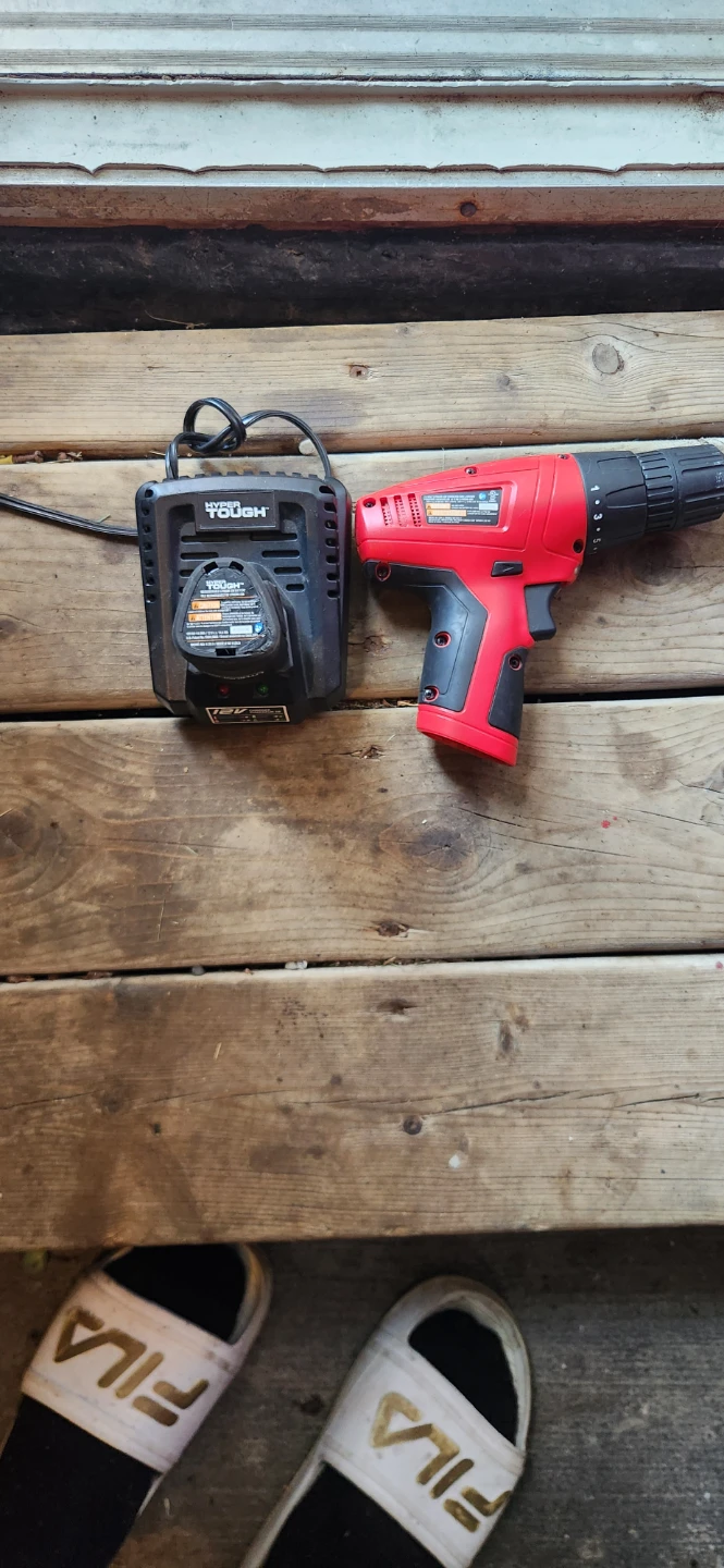 Hyper Tough 12V Cordless Drill with Charger - photo 3