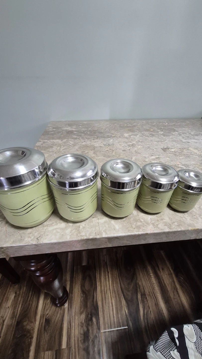 Brand new 5 pices stainless steel containers