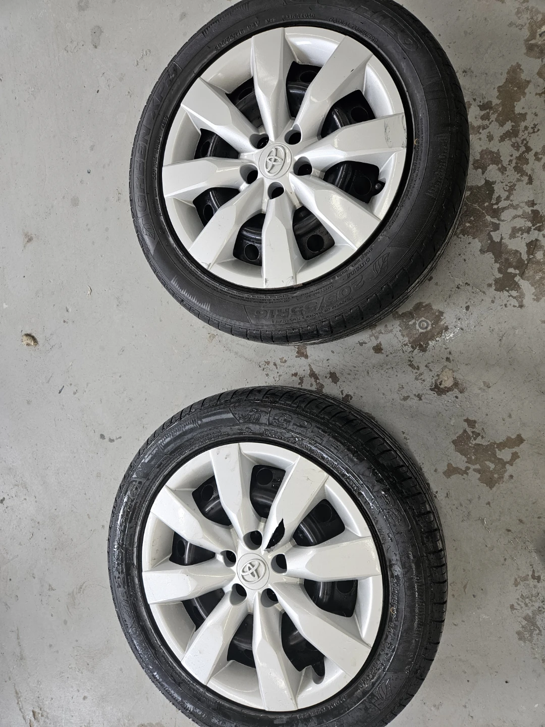Toyota 205/55R16 Tires and Rims - photo 2
