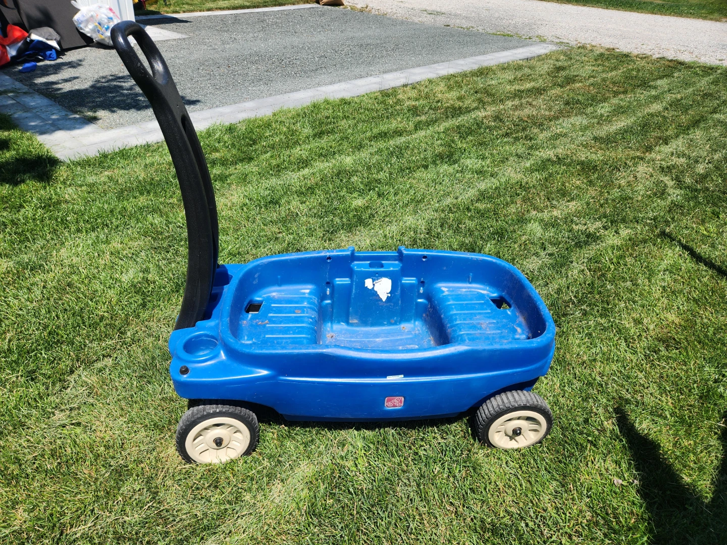 Step2 Blue Wagon with Handle