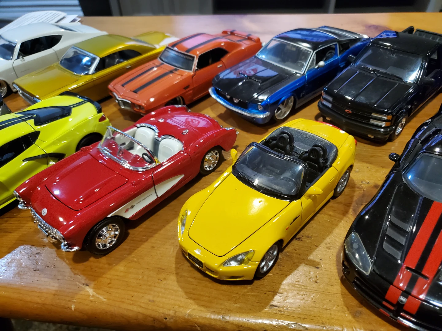 13 x 1/24 die-cast model Cars - photo 3